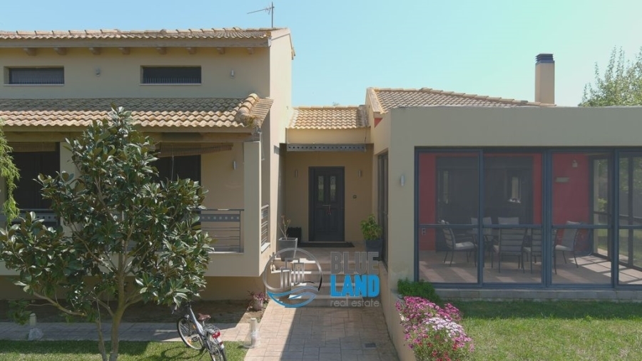 (For Sale) Residential Detached house || Achaia/Larissos - 160 Sq.m, 2 Bedrooms, 400.000€ 